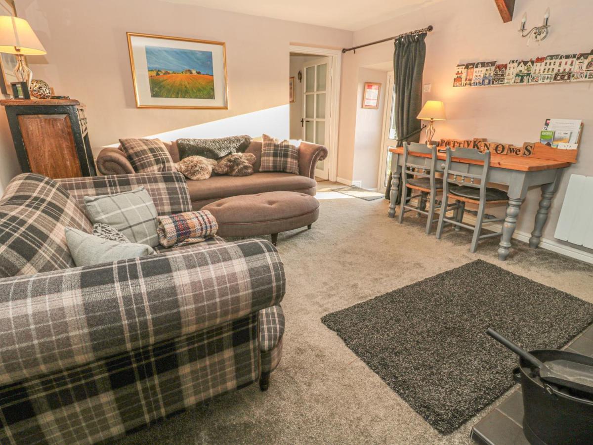 Petty Knowes Cottage Нюкасъл ъпон Тайн Екстериор снимка