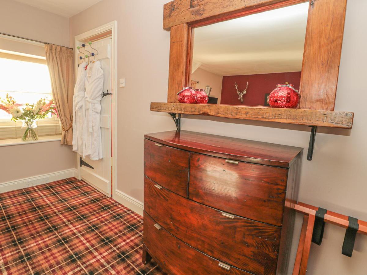 Petty Knowes Cottage Нюкасъл ъпон Тайн Екстериор снимка